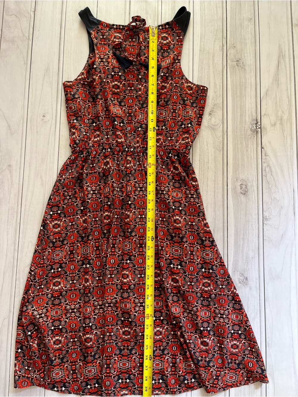 Women’s Athleta printed Martinique red blue faux wrap keyhole tie back. Small - Picture 14 of 16